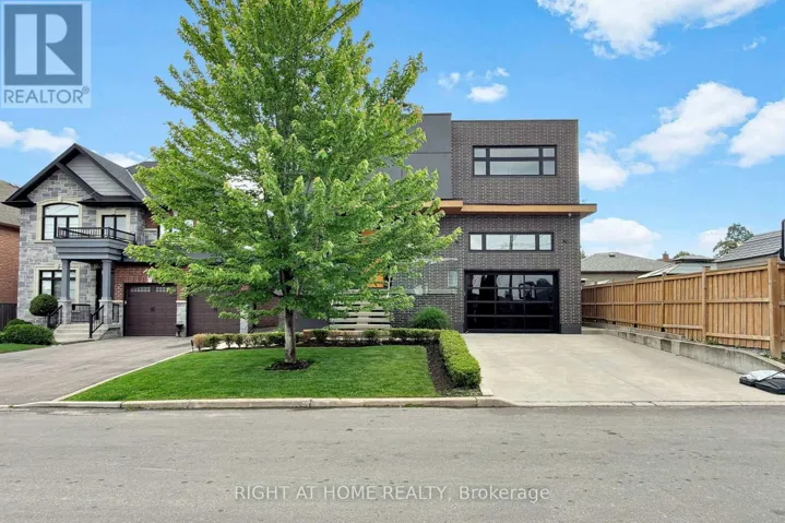 2931 LANSDOWNE AVENUE, Toronto (Yorkdale-Glen Park), Ontario M6B3X3