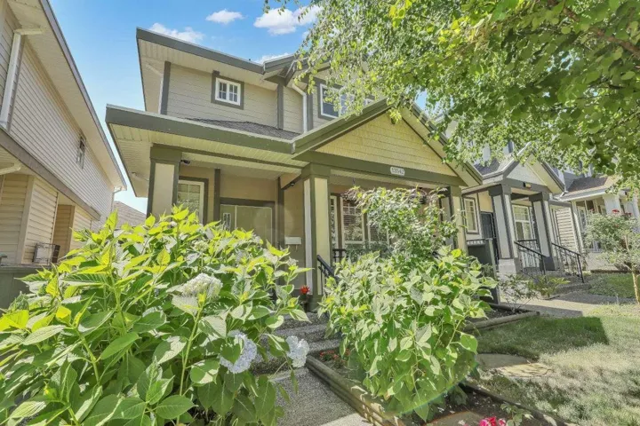 13542 80A AVENUE, Surrey, British Columbia V3W8A6