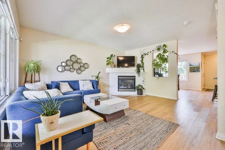 8760 STEIN LN NW, Edmonton, Alberta T6R0L5
