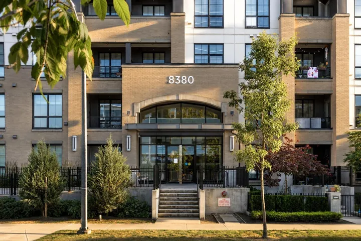 504 8380 200A STREET, Langley, British Columbia V1M3Y4
