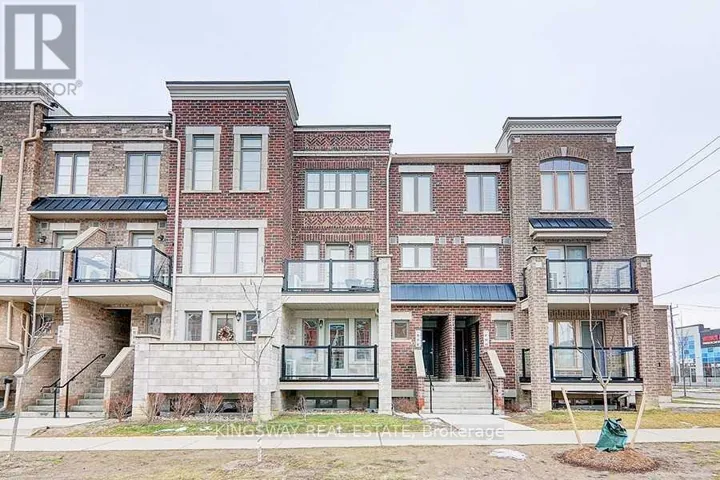 92 - 100 PARROTTA DRIVE, Toronto (Humberlea-Pelmo Park), Ontario M9M0G1
