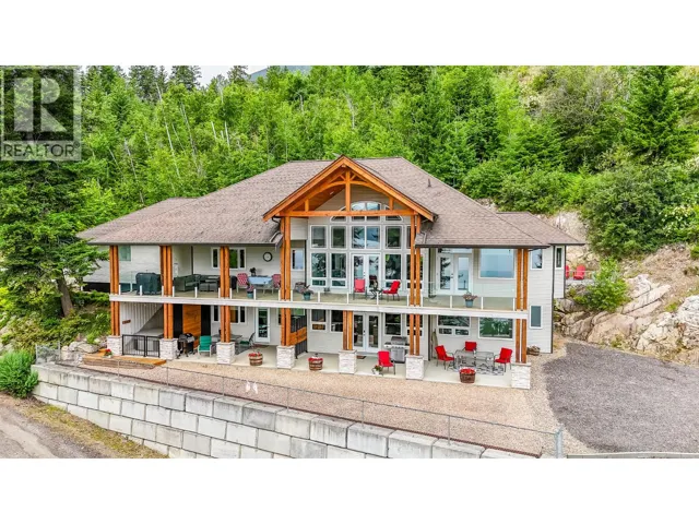 5694 Trans Canada Highway NW, Salmon Arm, British Columbia V1E3A2