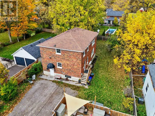 UPPER - 176 SYDENHAM STREET, Cobourg, Ontario K9A2S3