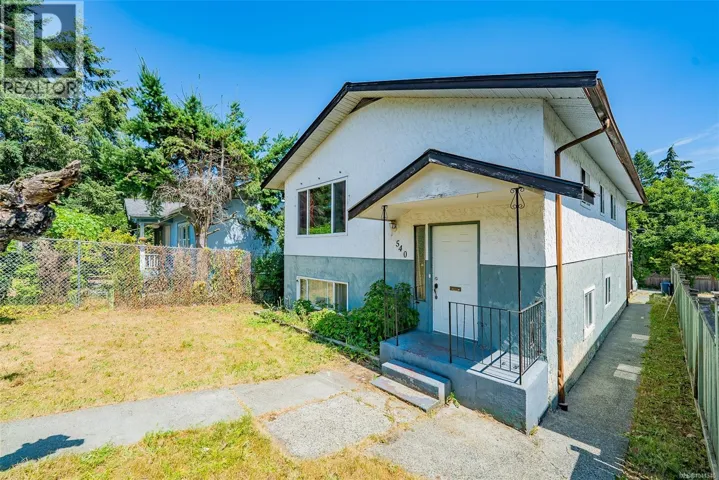 540 Wakesiah Ave, Nanaimo, British Columbia V9R3L1