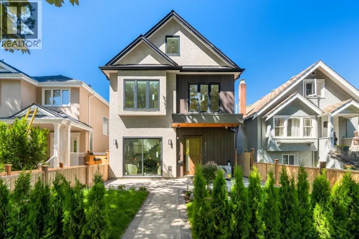 1 3771 W KING EDWARD AVENUE, Vancouver, British Columbia V6S1M8