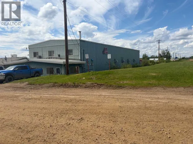 300 1B Avenue, Fox Creek, Alberta T0H3Z0