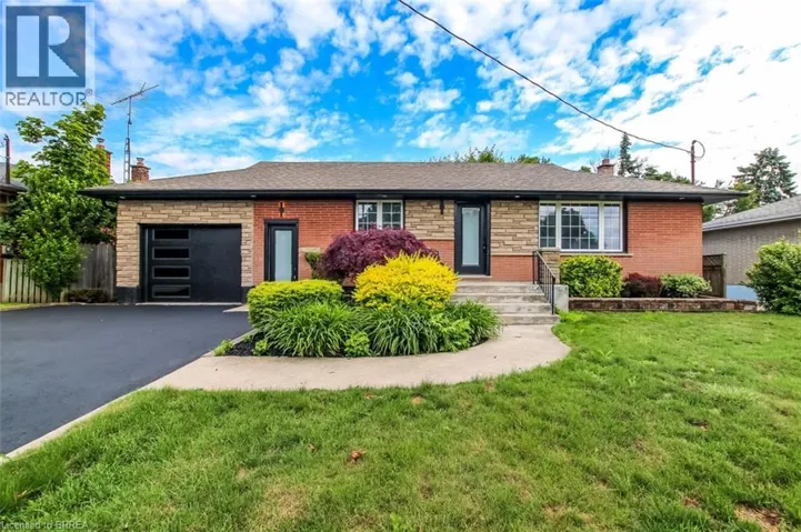 69 FAIRVIEW Drive, Brantford, Ontario N3R2W8