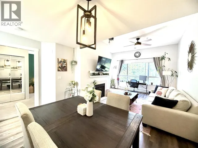 412 2960 PRINCESS CRESCENT, Coquitlam, British Columbia V3B7P2