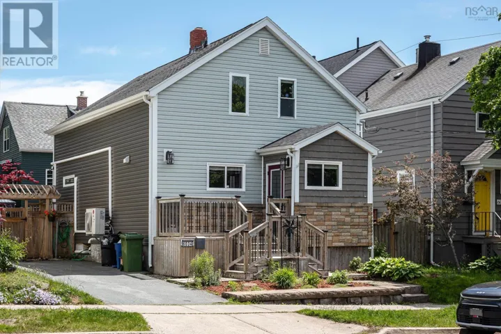 6034 Leeds, Halifax Peninsula, Nova Scotia B3K2T5