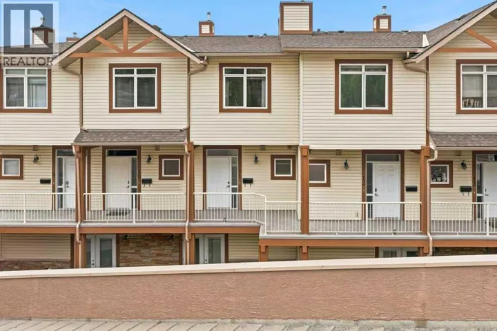 11, 133 Rockyledge View NW, Calgary, Alberta T3G5X2