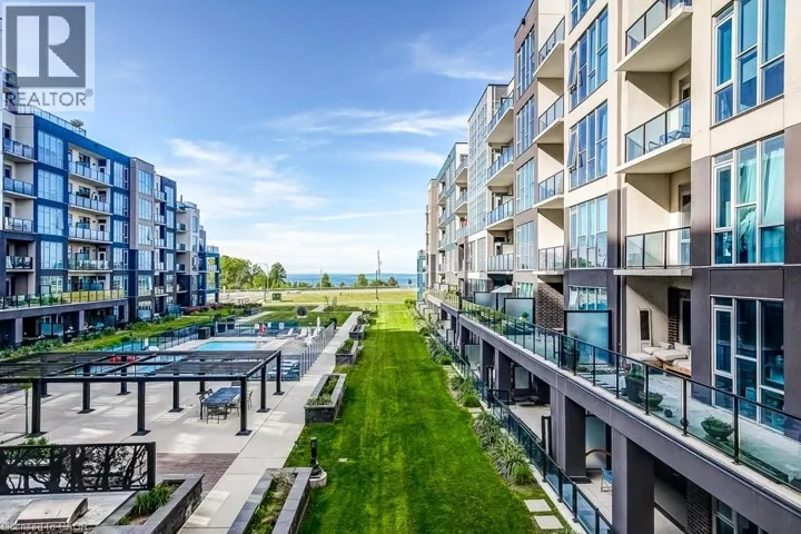 16 CONCORD Place Unit# 201, Grimsby, Ontario L3M0J1