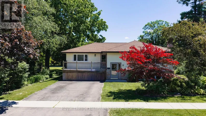 235 HINCKS STREET, Goderich (Goderich (Town)), Ontario N7A3C9