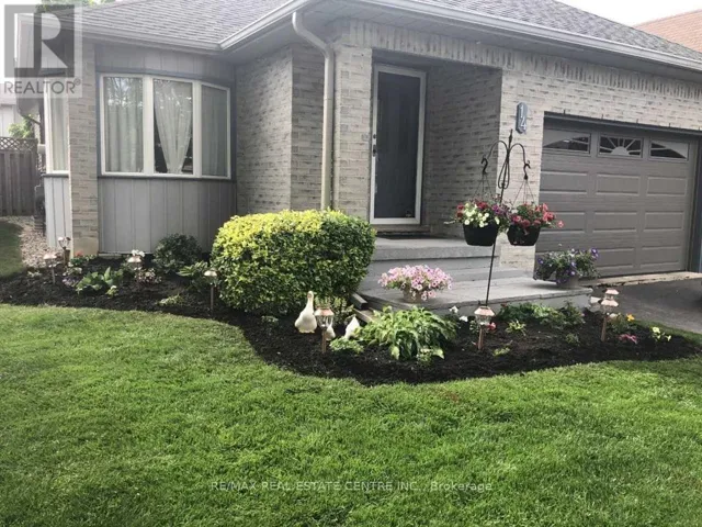 14 AMBLECOTE PLACE, Hamilton (Randall), Ontario L8W3E9