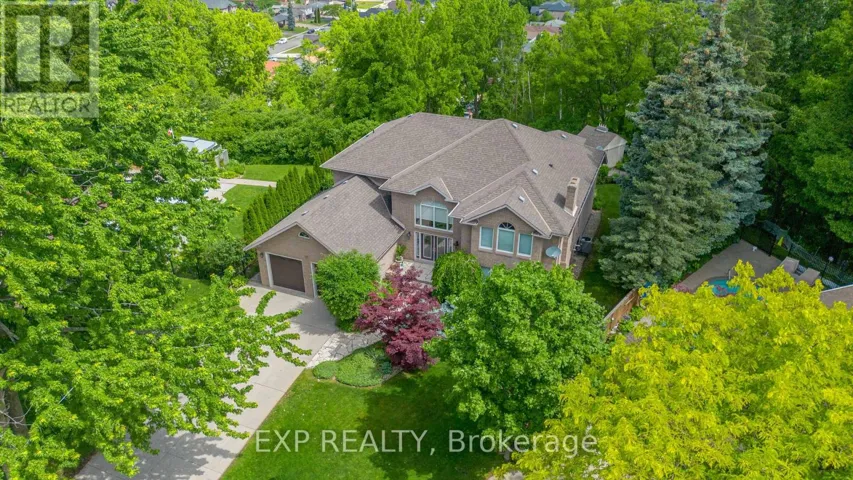 22 BURT COURT, Hamilton (Stoney Creek), Ontario L8G3H4