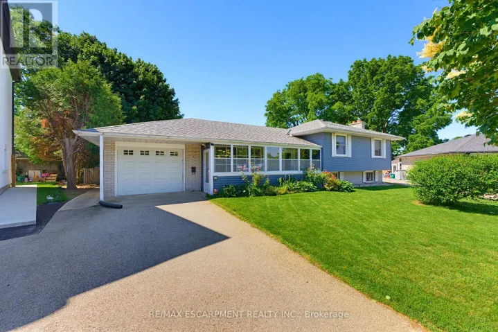 6 TREELAWN TERRACE, Brantford, Ontario N3R3P6