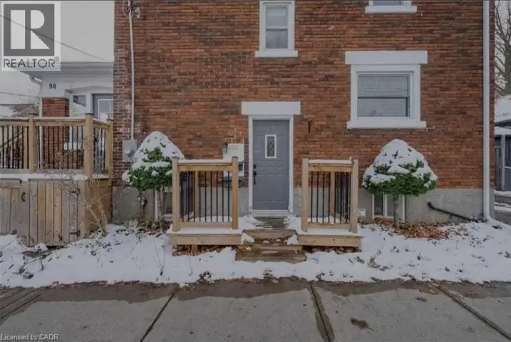 98 BRUBACHER Street, Kitchener, Ontario N2H2W2