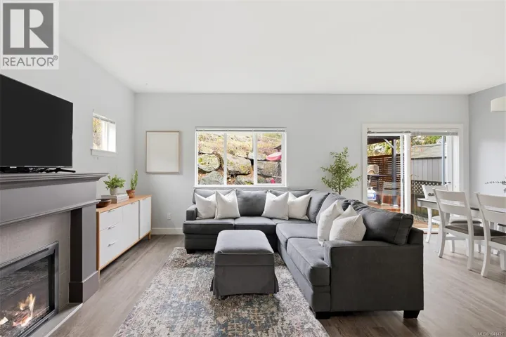 1184 Parkdale Creek Gdns, Langford, British Columbia V9B4G9