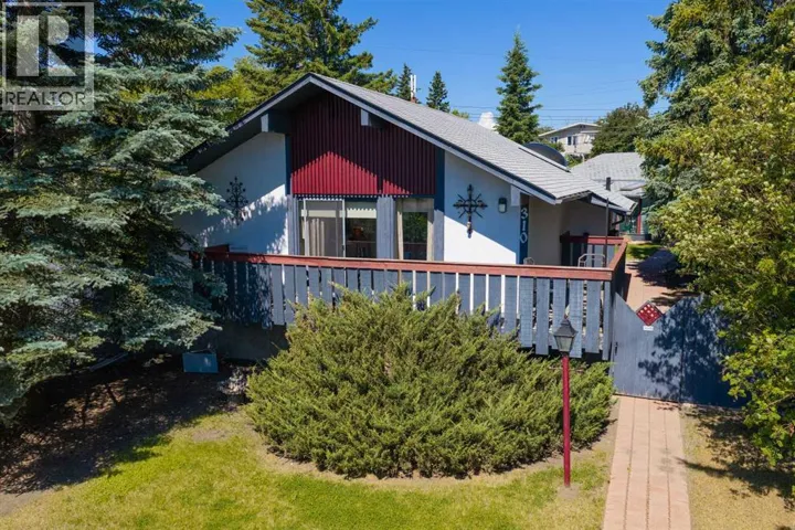 310 Huntham Place NE, Calgary, Alberta T2K4G7