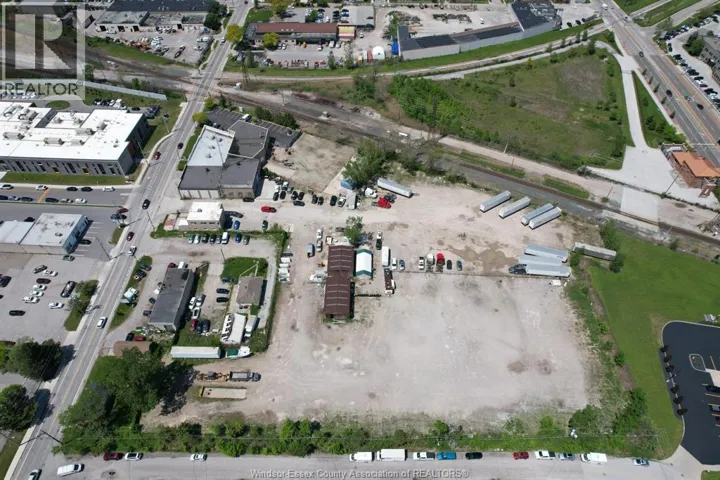 2490 MCDOUGALL STREET, Windsor, Ontario N8X3N7