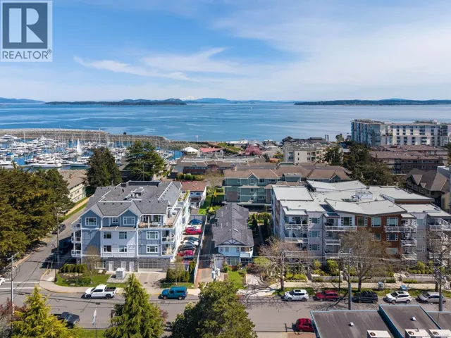 1 9875 Third St, Sidney, British Columbia V8L3A8