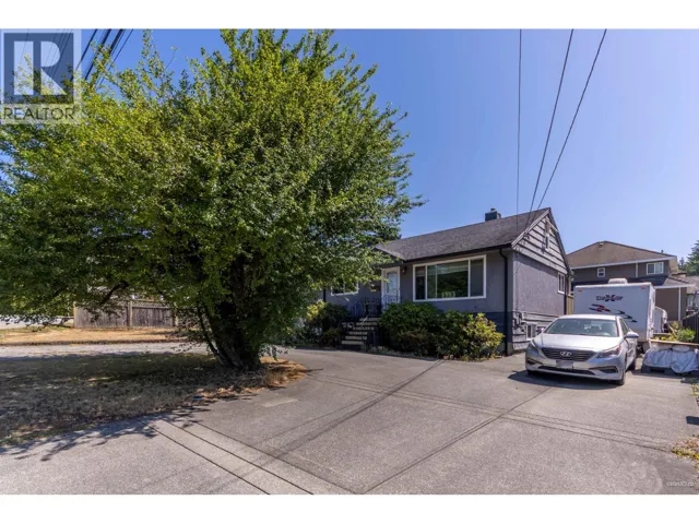 539 SCHOOLHOUSE STREET, Coquitlam, British Columbia V3J5N8