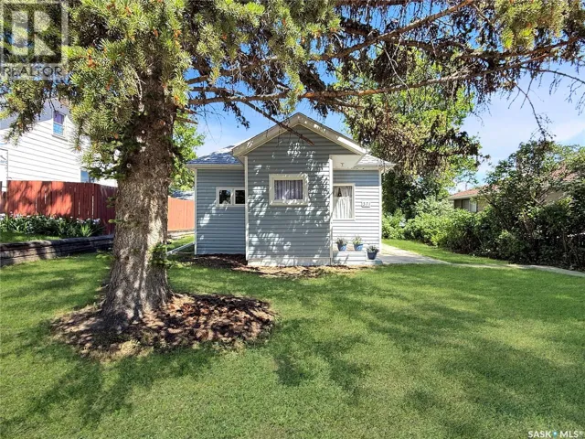 371 9th AVENUE NW, Swift Current, Saskatchewan S9H1A8