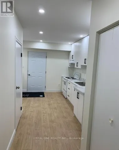 BASEMENT - 18 LEGGOTT AVENUE, Barrie (Painswick North), Ontario L4N8A9