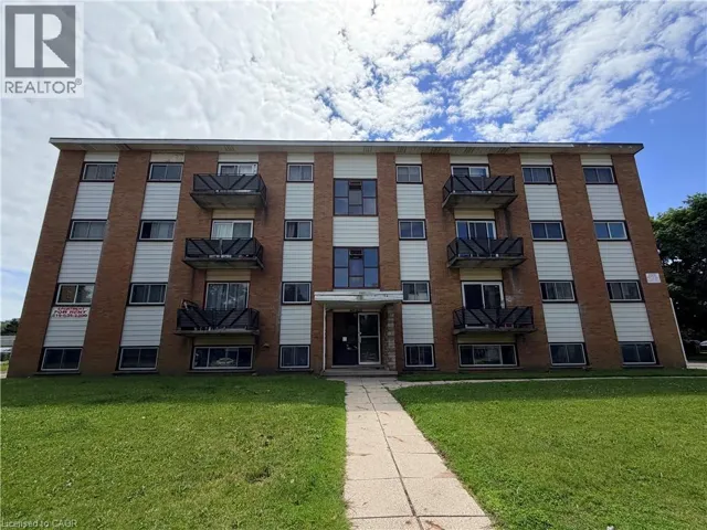 443 HAZEL Street Unit# 14, Waterloo, Ontario N2L3P7