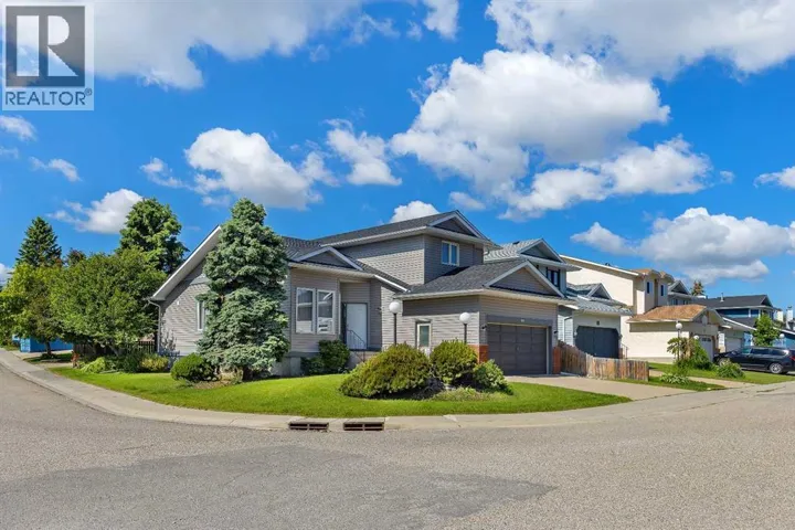 83 Sanderling Road NW, Calgary, Alberta T3K3S2