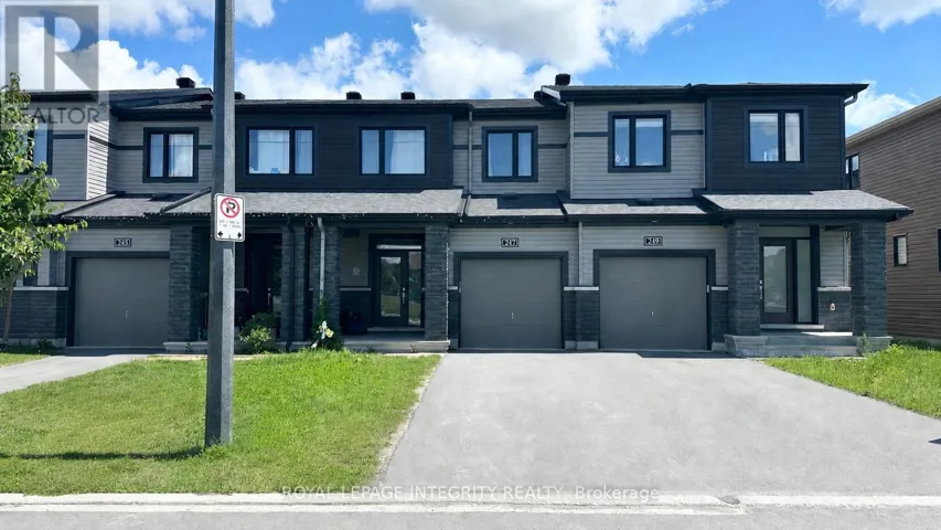 247 CLONRUSH WAY, Ottawa, Ontario K2T0P8