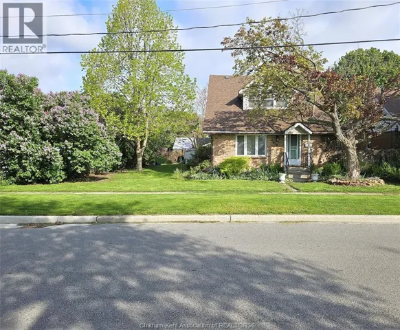 418 Gillard STREET, Wallaceburg, Ontario N8A1N6
