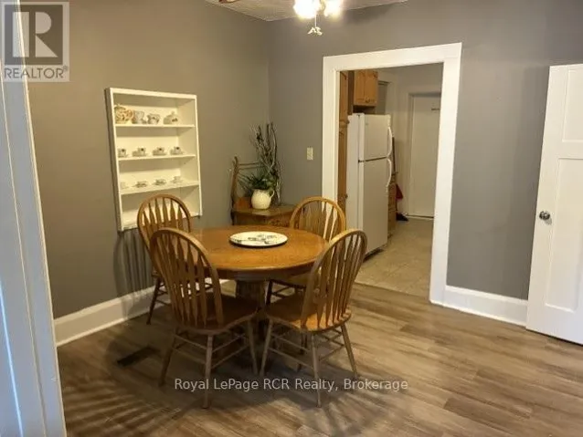 780