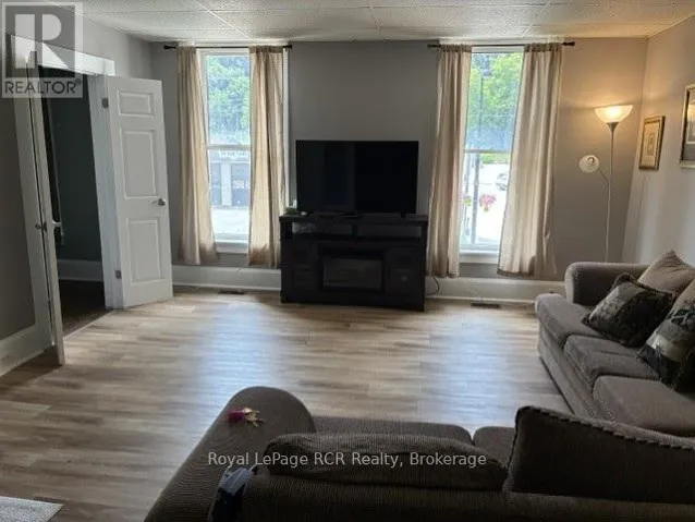 780