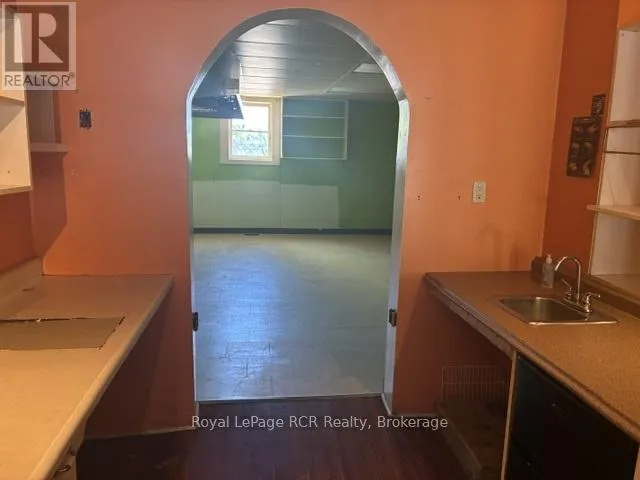 780