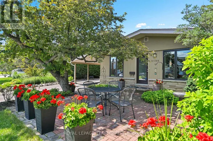 2186 VALLEY DRIVE, Ottawa, Ontario K1G2P8