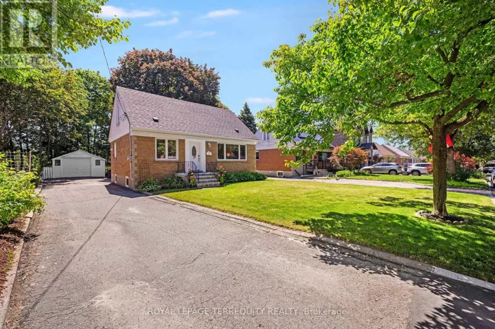 35 JODPHUR AVENUE, Toronto (Humberlea-Pelmo Park), Ontario M9M2J3