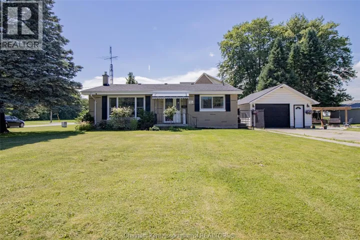 67 Walnut DRIVE, Wallaceburg, Ontario N8A3L4