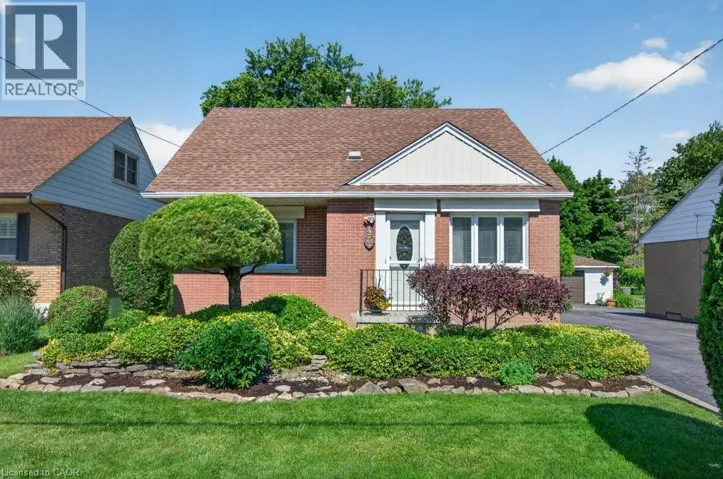 476 EAST 37TH Street, Hamilton, Ontario L8V4B9