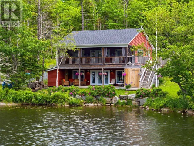 49 Cove Road, Mount Uniacke, Nova Scotia B0N1Z0