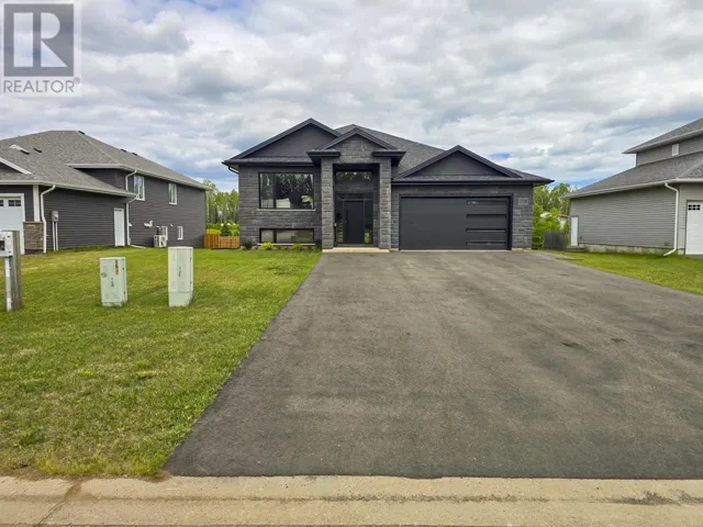 2708 King George's Park Dr., Thunder Bay, Ontario P7K0V4