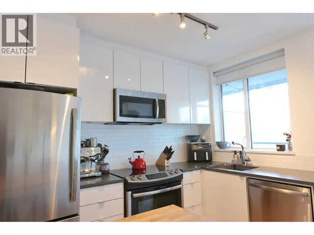 3XX 289 E 6TH AVENUE, Vancouver, British Columbia V5T0E9
