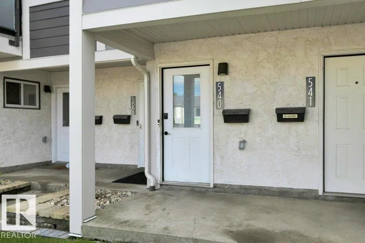 540 WILLOW CT NW, Edmonton, Alberta T5T2K7