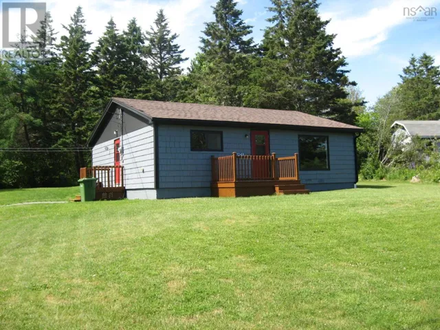 7048 Highway 3, Hunts Point, Nova Scotia B0T1G0