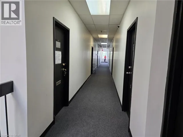 2404 HAINES Road Unit# 208, Mississauga, Ontario L4Y4B8