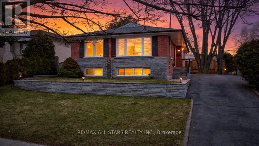 55 SANCREST DRIVE, Toronto (Bendale), Ontario M1P4A7