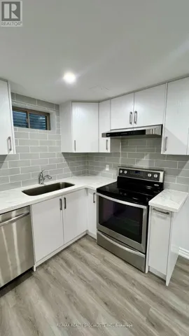 12 SCHWALM CRESCENT, New Tecumseth (Tottenham), Ontario L0G1W0
