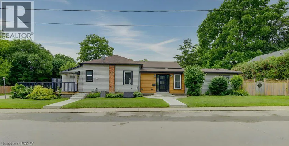 17 AMELIA Street, Paris, Ontario N3L1Z4