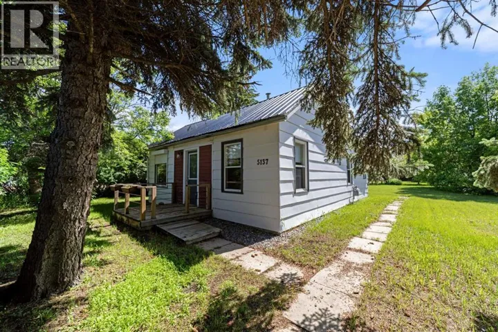 5137 50 Street, Daysland, Alberta T0B1A0