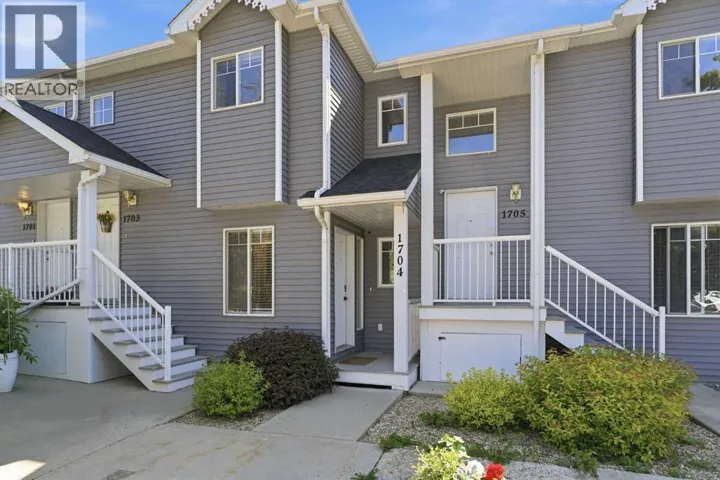 1704, 5220 50A Avenue, Sylvan Lake, Alberta T4S1E5