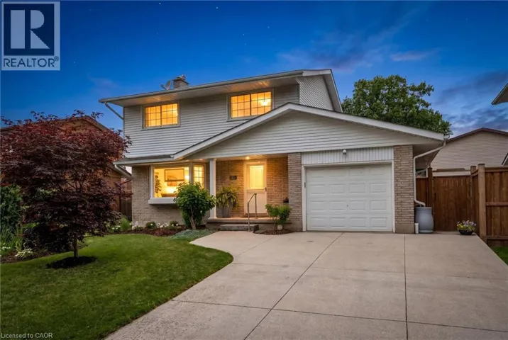 10 RADCLIFFE Drive, Kitchener, Ontario N2E2H3